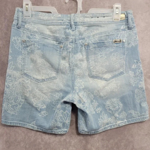 Seven7 Women's Floral Denim Shorts size 12 - Picture 9 of 14
